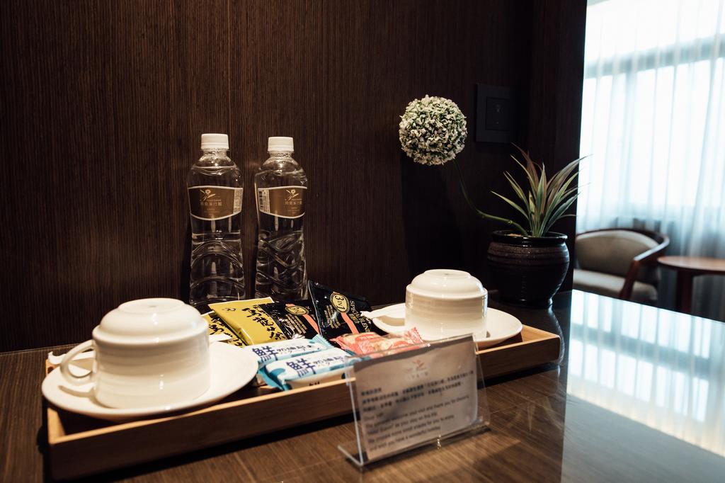 Hotel Sukimi Tainan Exterior photo